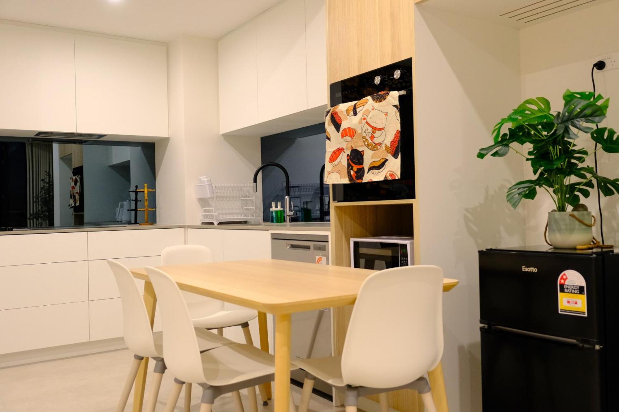 Japanese Penthouse Retreat 1B1B 2 Parking 5-Min Tram-To-Cbd Brekky Wifi Netflix Camberra Exterior foto